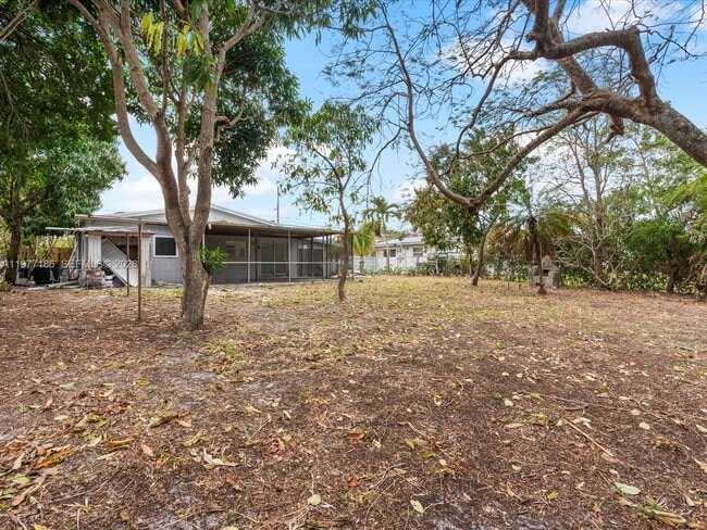 Building Photo - 4331 SW 31st Dr