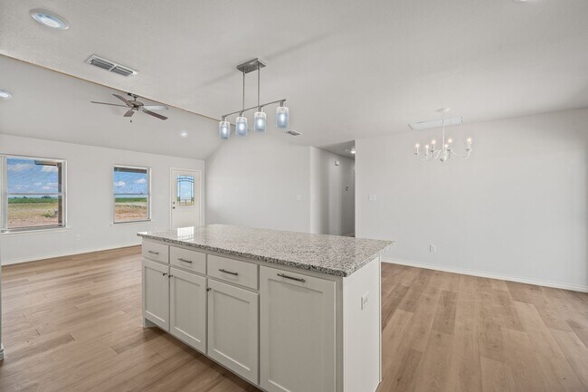 Building Photo - Country Living In Idalou ISD!