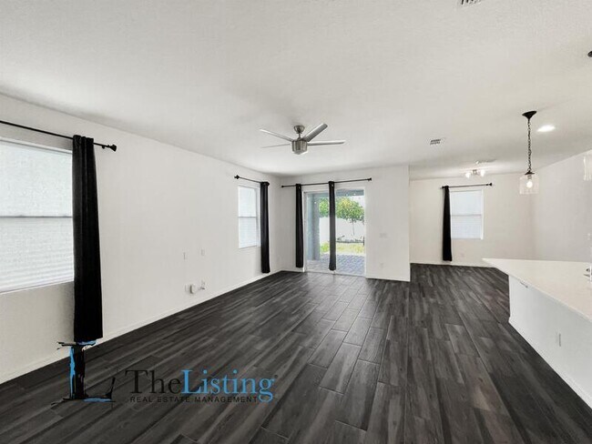 Building Photo - 14359 Shocklach Dr