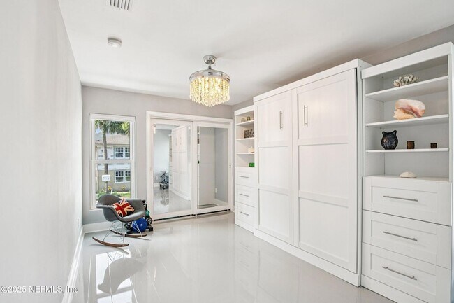 Building Photo - 248 11th St