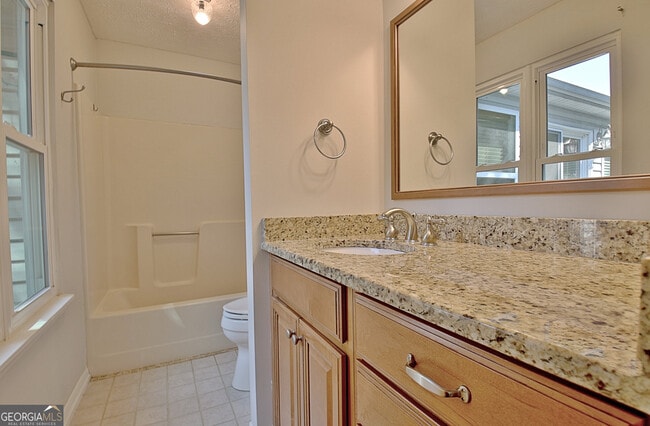 Building Photo - 315 Wood Ridge