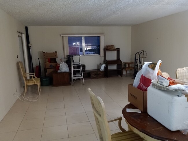 Building Photo - 4851 NW 21st St