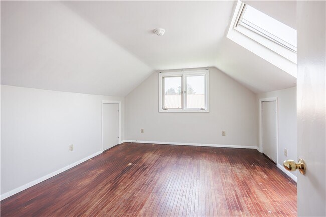 Building Photo - 26 Clearview Ave