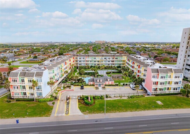 Building Photo - 7820 Seawall Blvd