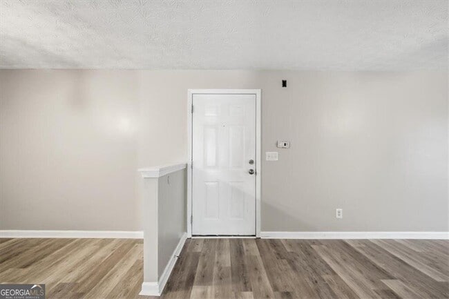 Building Photo - 8201 Fairington Ridge Cir