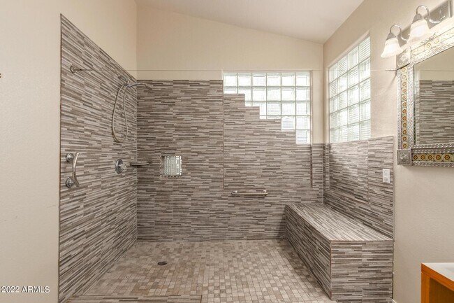 Building Photo - 1345 W Musket Way