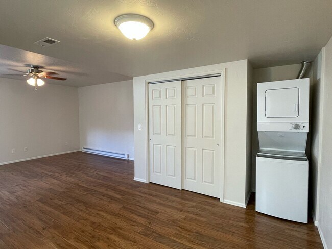 Building Photo - 294 Tanager Cir