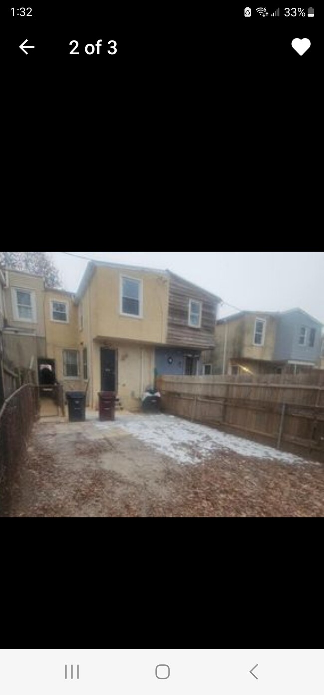 Building Photo - 825 Morrow St