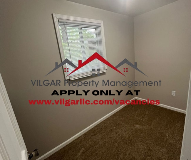 Building Photo - Step into this fully refreshed 5-bedroom, ...