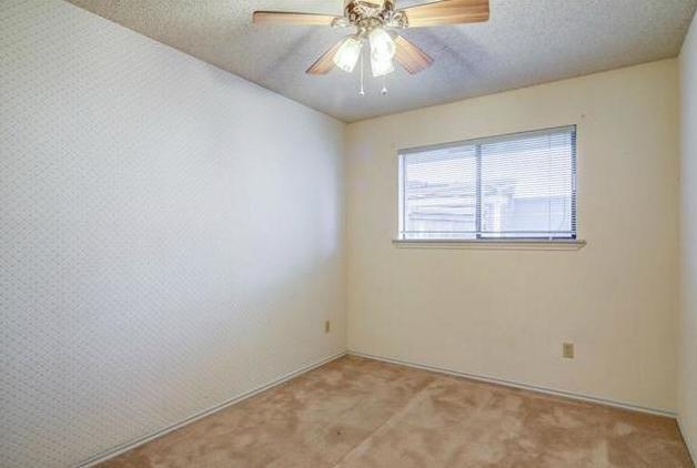 Building Photo - 2135 Cordoba Dr