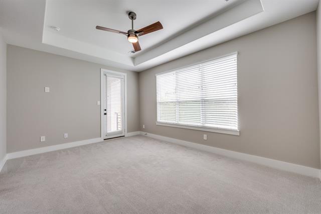 Building Photo - 6129 Echelon Way