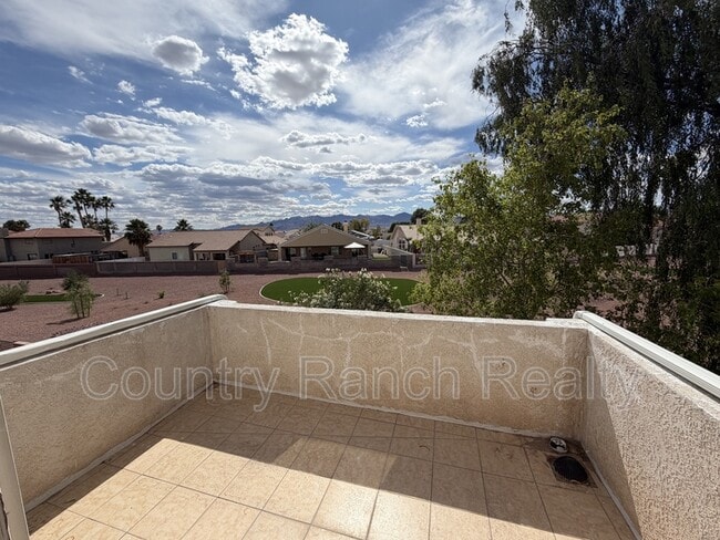 Building Photo - 2899 Country Club Dr