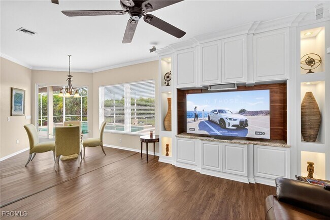 Building Photo - 8350 Trentwood Ct