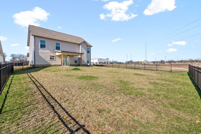 Building Photo - 4 Bedroom Home For Rent Near Post!