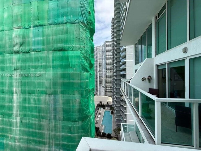 Building Photo - 41 SE 5th St