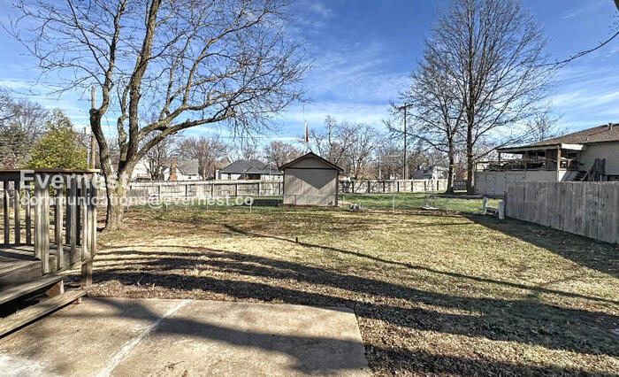 Building Photo - 16008 W 151st Terrace