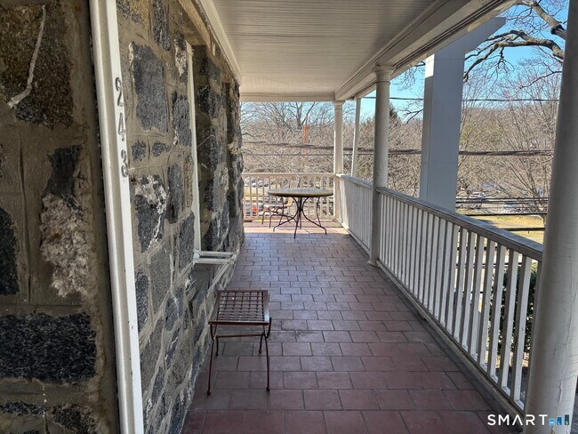 Building Photo - 243 Glenville Rd