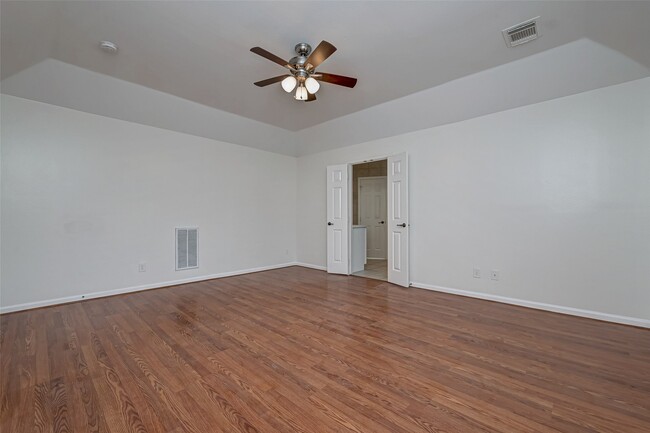 Building Photo - 5410 Rose St