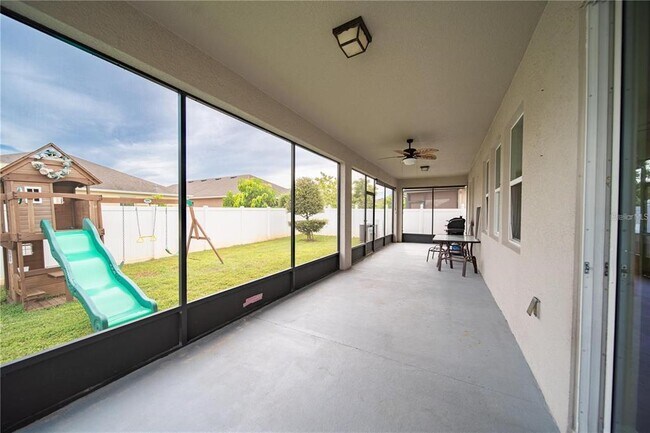Building Photo - 2592 Isabela Terrace