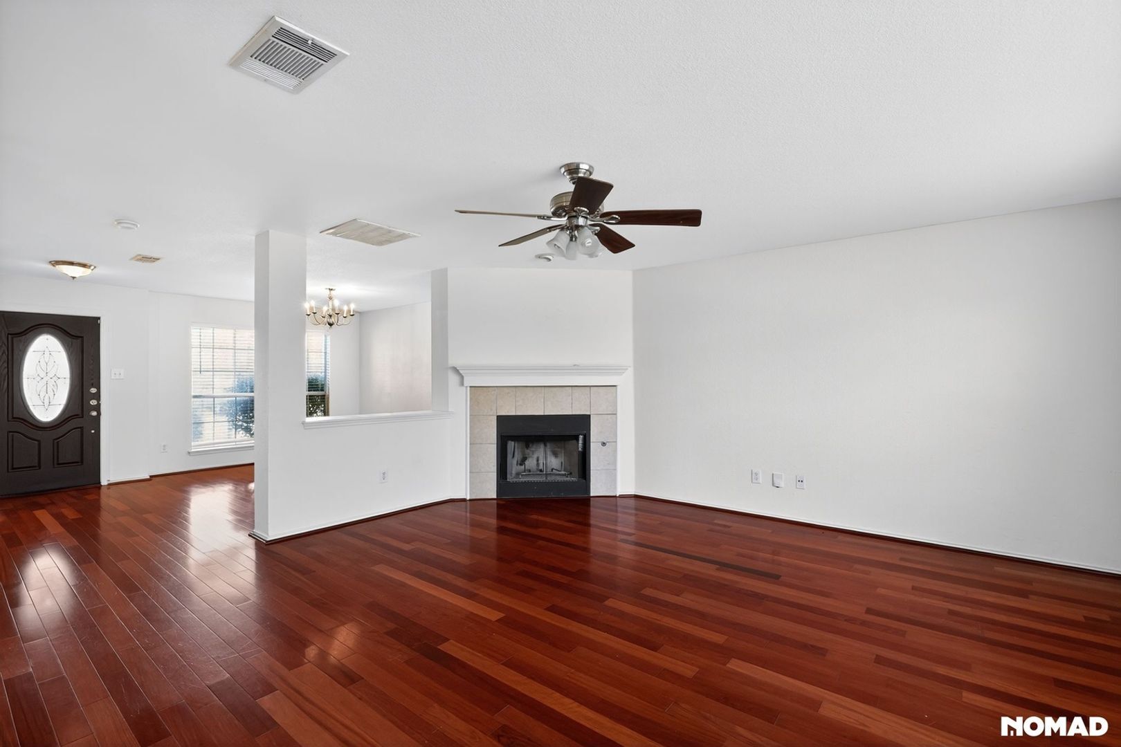 Building Photo - 1725 Bluebird Dr