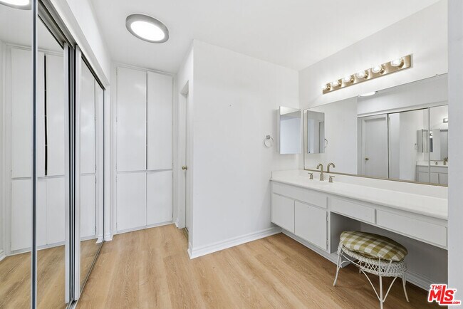 Building Photo - 7740 Redlands St