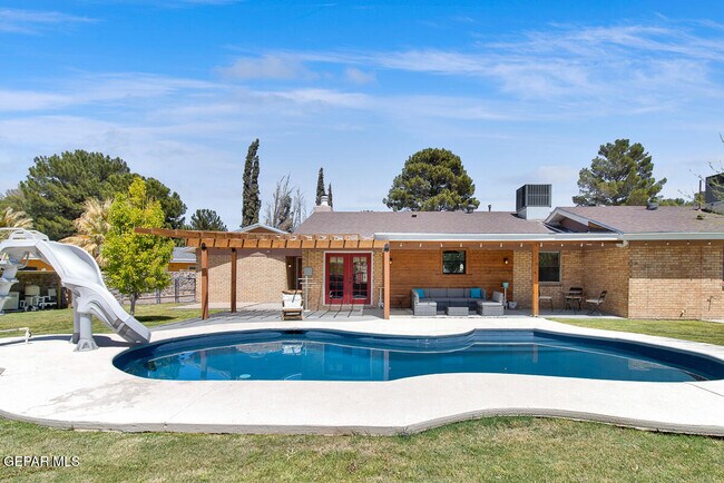 Building Photo - 779 Clay Ct