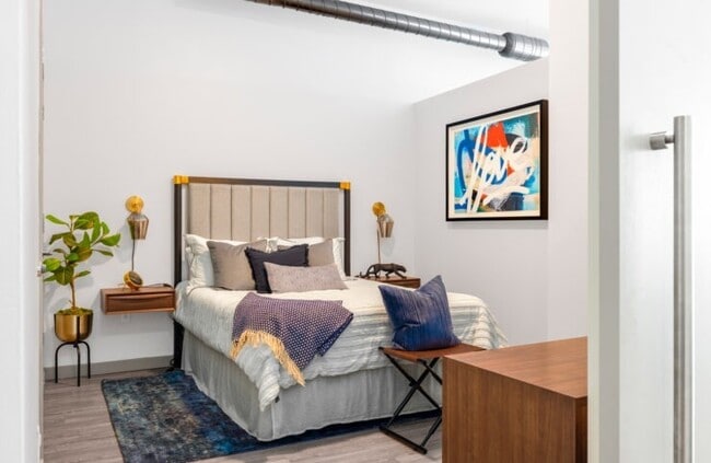 Bedroom - The Collins