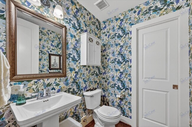 Building Photo - 5618 Lindell Ave