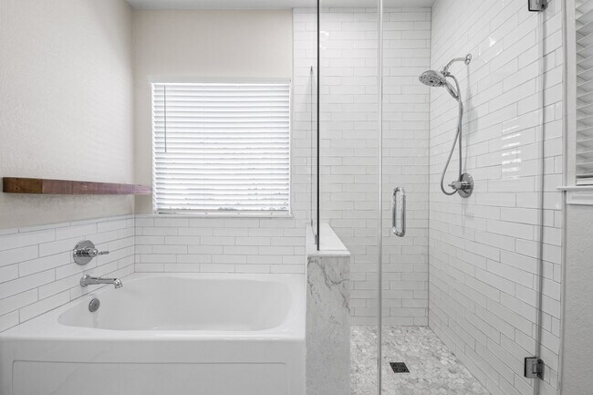 Building Photo - 2073 Turkey Creek