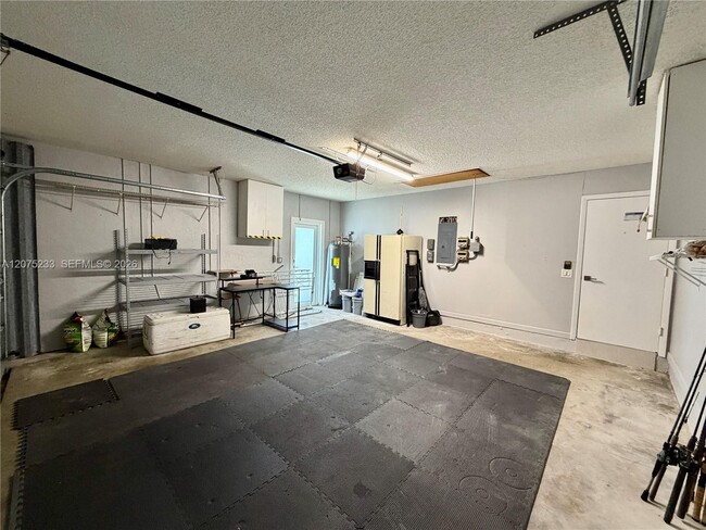 Building Photo - 5600 SW 199th Ave