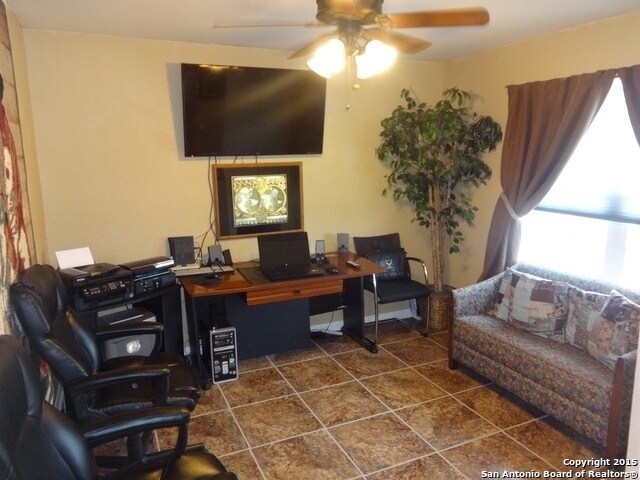 Building Photo - Spacious 4/3 in Cibolo Tx on a Culdesac