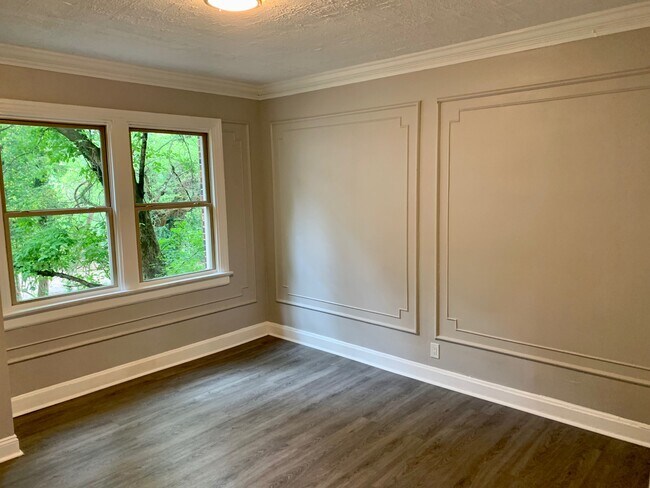 Building Photo - 810 N Fred Shuttlesworth Cir