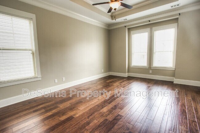 Building Photo - 3125 Hazelton Dr