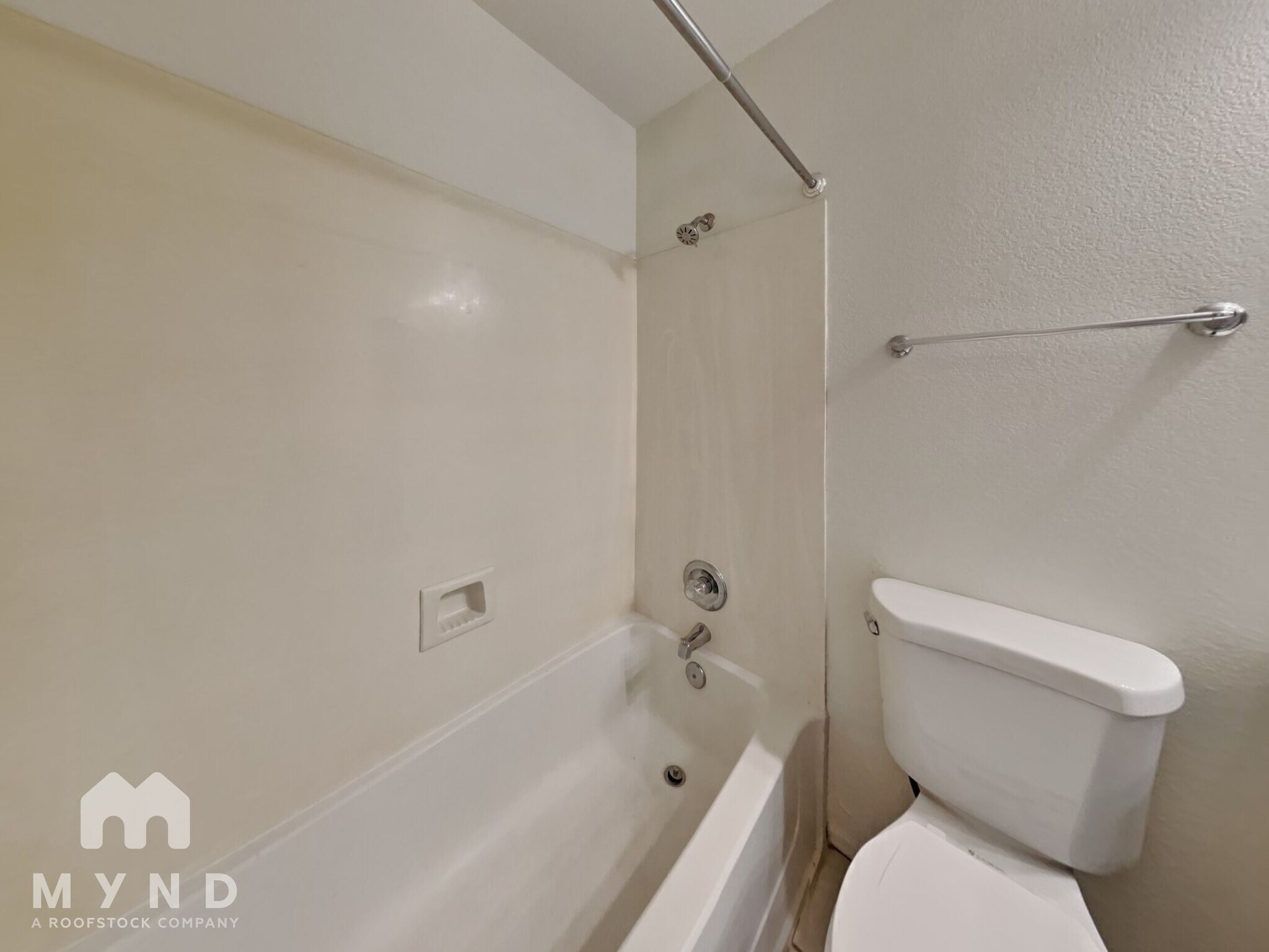 Building Photo - 17208 N Chance Dr