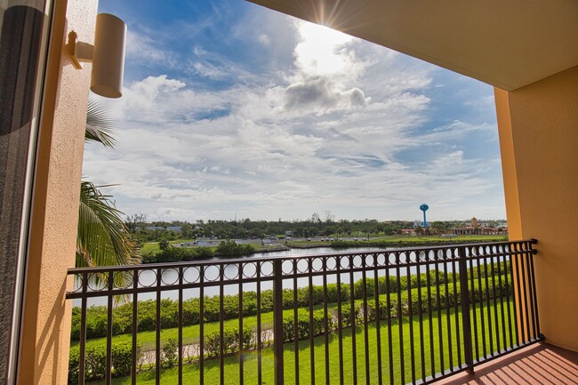 Building Photo - Annual Unfurnished 2 Bedroom 2 Bathroom with a Flex Room in The Waterfront on Venice Island!