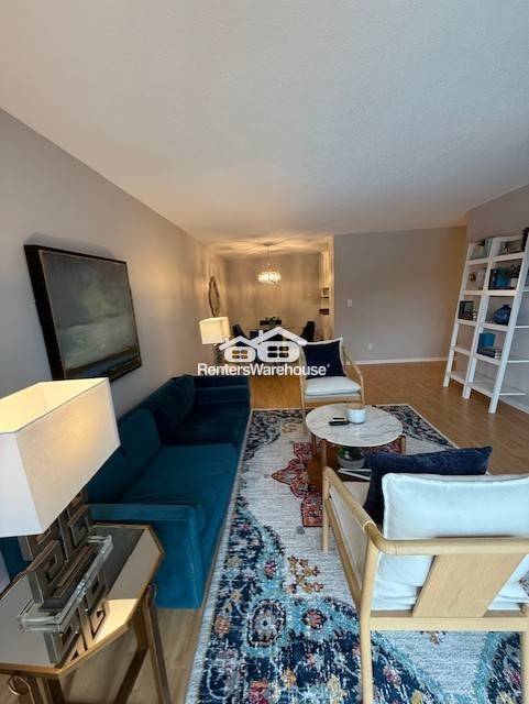 Building Photo - Available Now: Beautiful Fully Furnished 2...