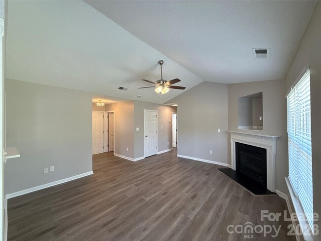 Building Photo - 14300 Menifee Dr