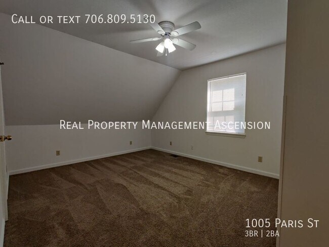 Building Photo - 1005 Paris St