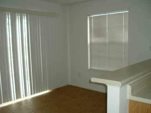 Building Photo - 154 Shady Bluff Dr