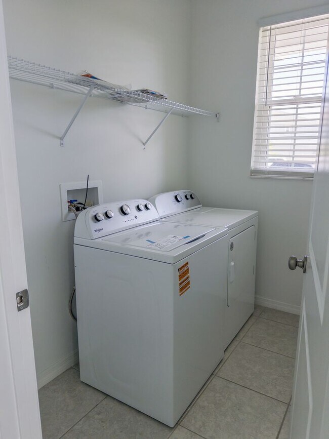 Building Photo - 50% off first months rent.  Beautiful Newl...