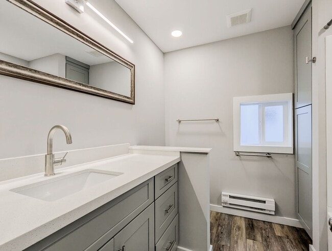 Building Photo - 2008 Vernon Rd