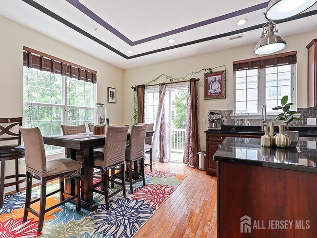 Building Photo - 1705 Gabriel Ln