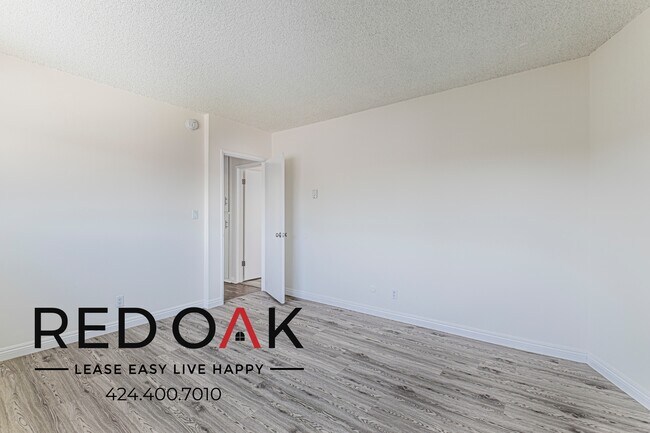 Building Photo - 8123 Langdon Ave