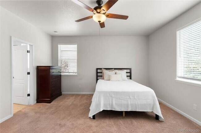 Building Photo - 42320 Forest Oaks Dr