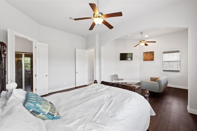 Building Photo - 3828 Vinalopo Dr