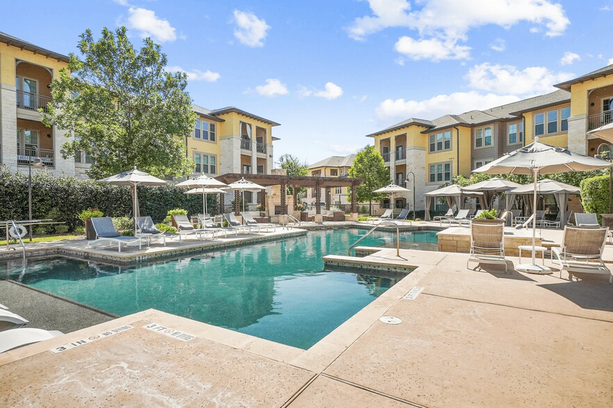 Grand at The Dominion Apartments 23910 W Interstate 10 San Antonio TX