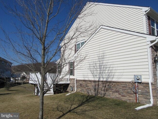 Building Photo - 1305 Madison Ln