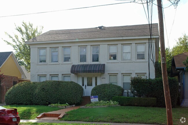 Building Photo - 6006 Worth St