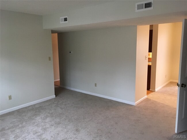 Building Photo - 9071 Wrenwood Ln