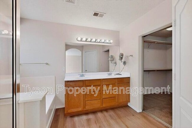 Building Photo - 8012 Corn Mountain Pl NW